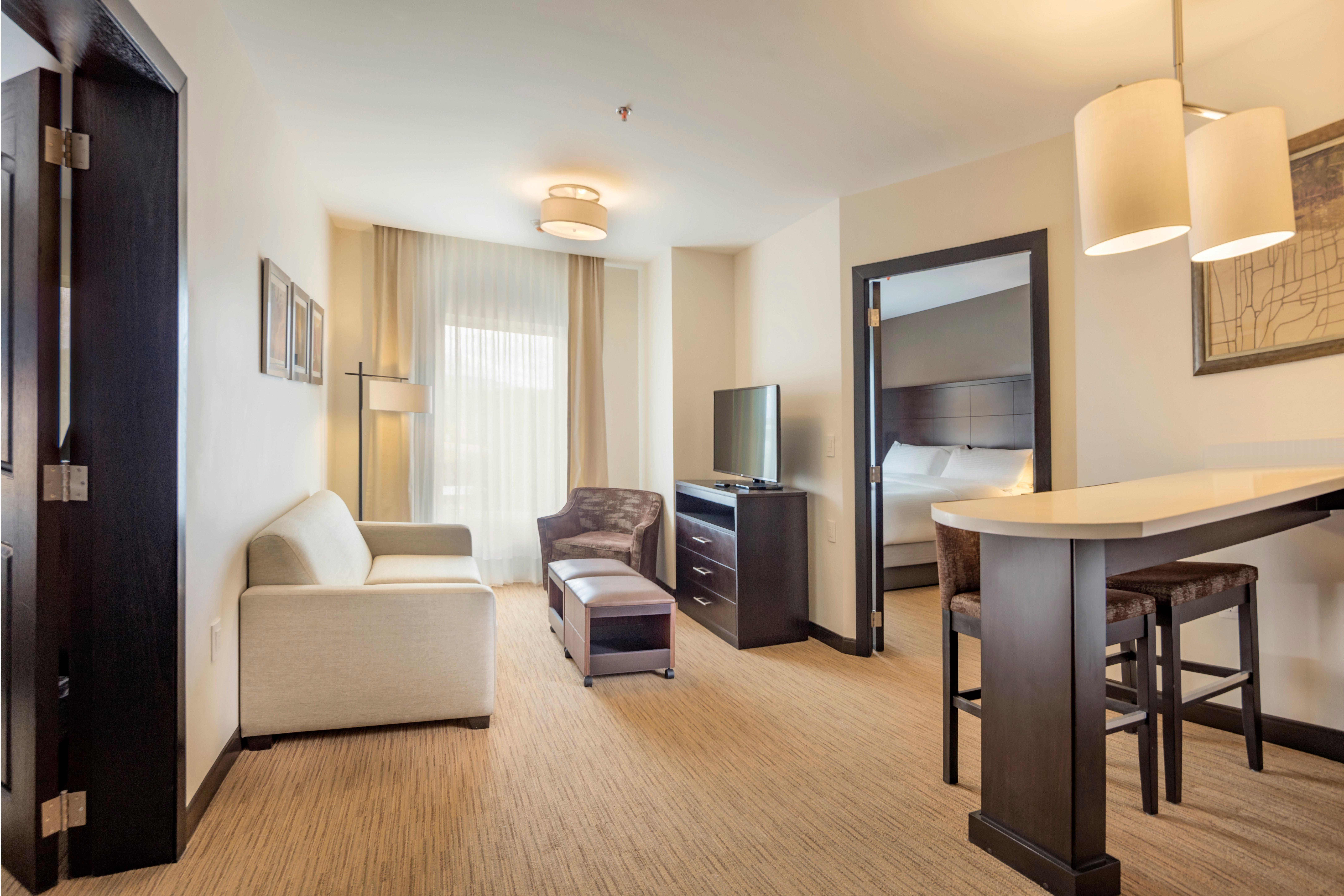 Staybridge Suites - Saltillo By Ihg Zewnętrze zdjęcie