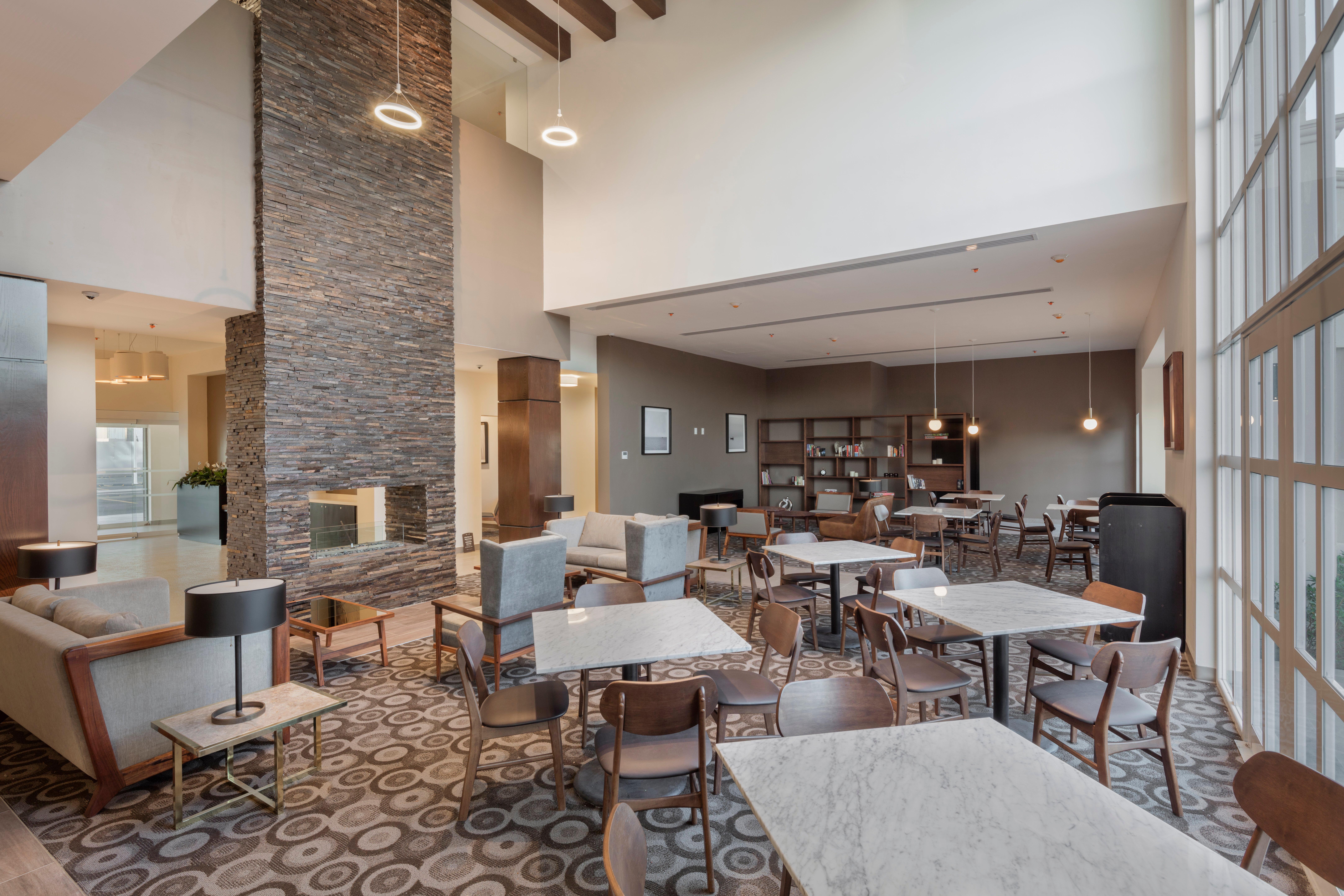 Staybridge Suites - Saltillo By Ihg Zewnętrze zdjęcie