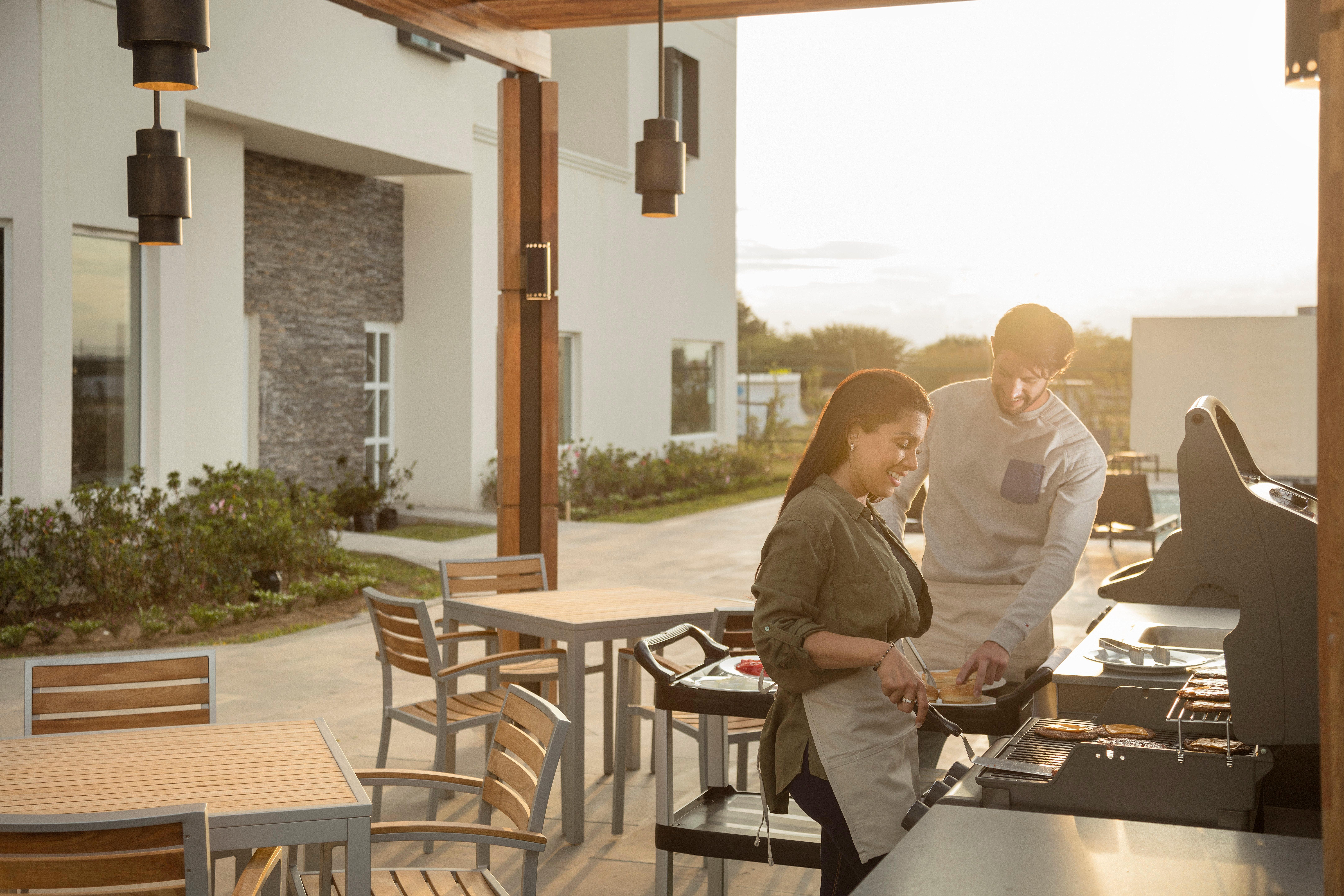 Staybridge Suites - Saltillo By Ihg Zewnętrze zdjęcie